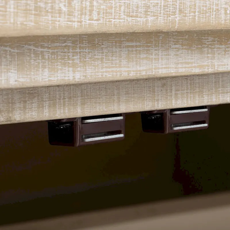 Retro-Sideboard im minimalistischen, geschwungenen Design mit goldenen Griffen und verstellbaren Regalböden