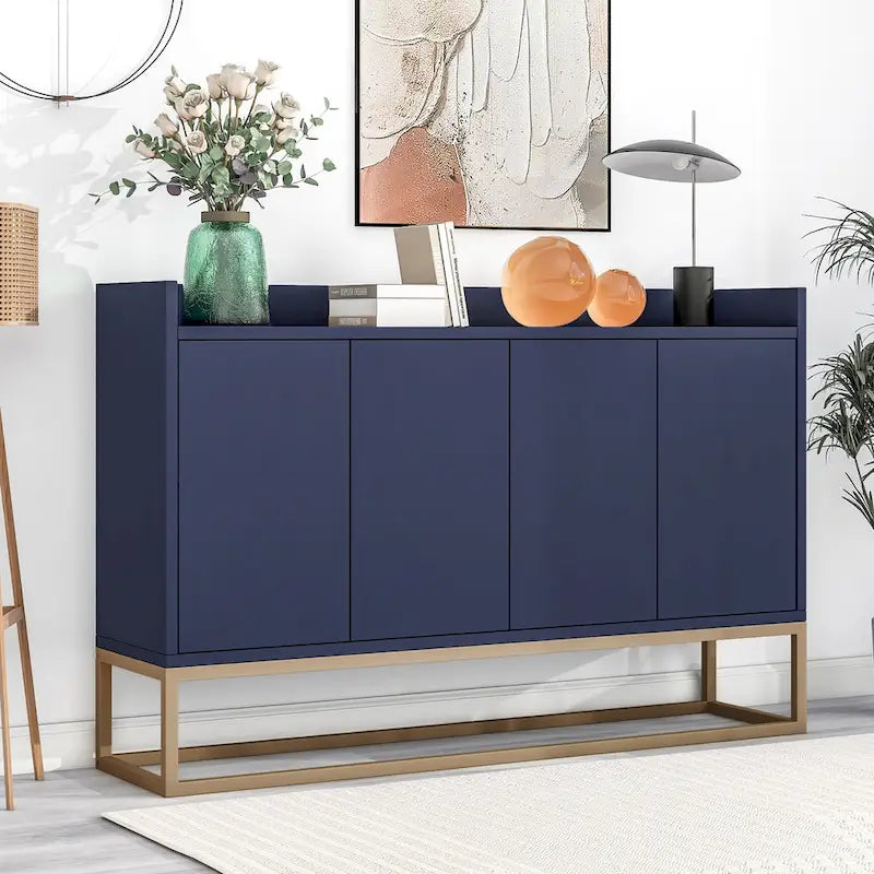 Buffet moderne blanc avec pieds dorés