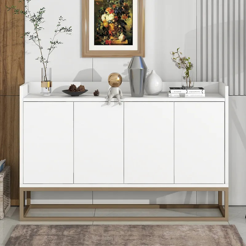 Buffet moderne blanc avec pieds dorés