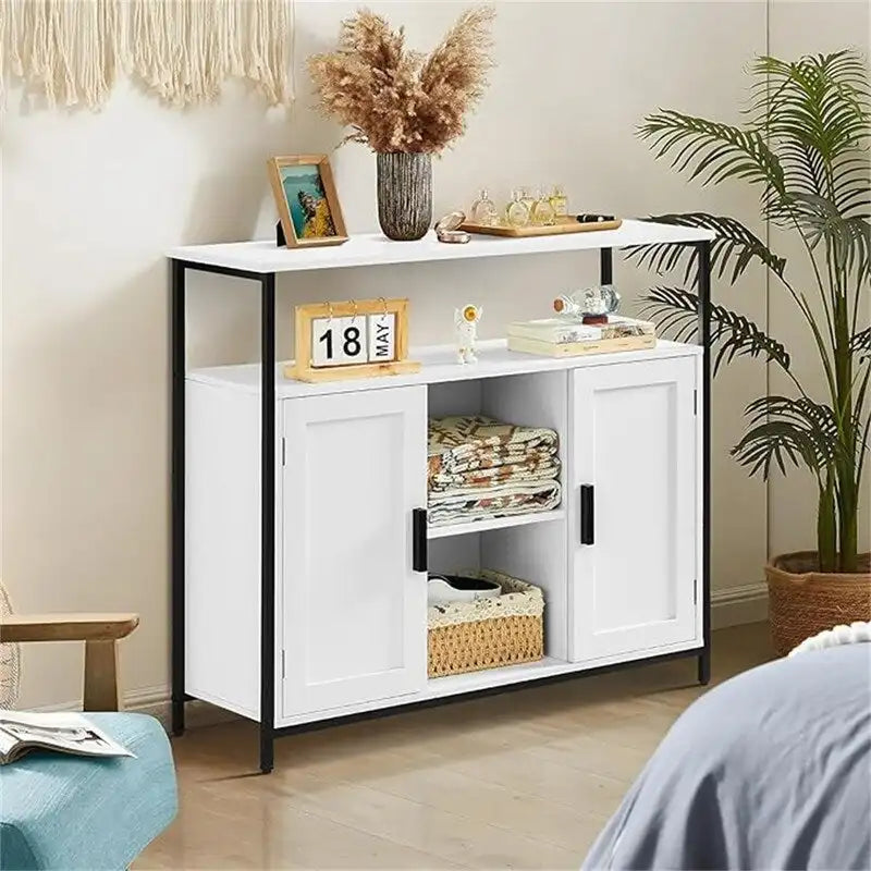 Credenza buffet rustica industriale con ante a persiana e ripiano aperto